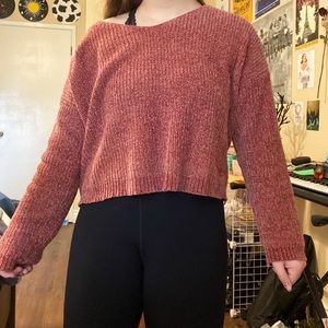 PINK SWEATER WITH TIES IN BACK